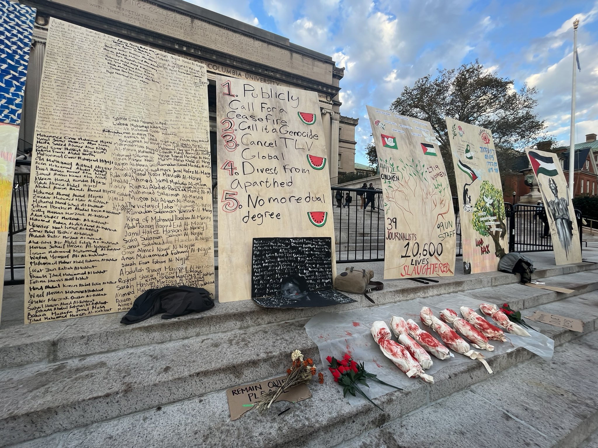 A picture of the display presented by the Justice in Palestine (SJP) and Jewish Voice for Peace (JVP) student groups