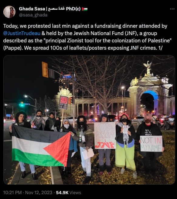 Today, we protested last min against a fundraising dinner attended by @JustinTrudeau & held by the Jewish National Fund (JNF), a group described as the 'principal Zionist tool for the colonization of Palestine' (Pappe). We spread 100s of leaflets/posters exposing JNF crimes. 1/